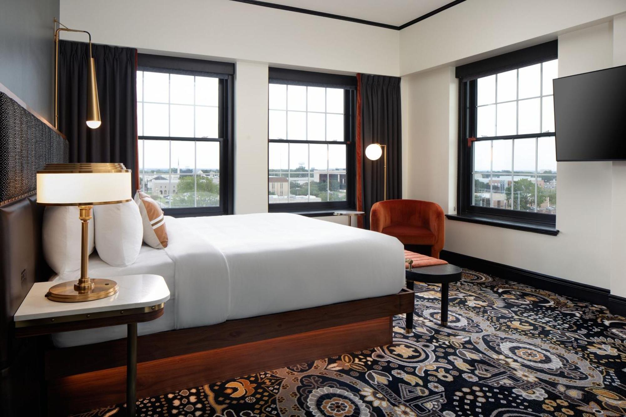 The Lasalle Hotel, Bryan College Station, A Tribute Portfolio Hotel Bagian luar foto