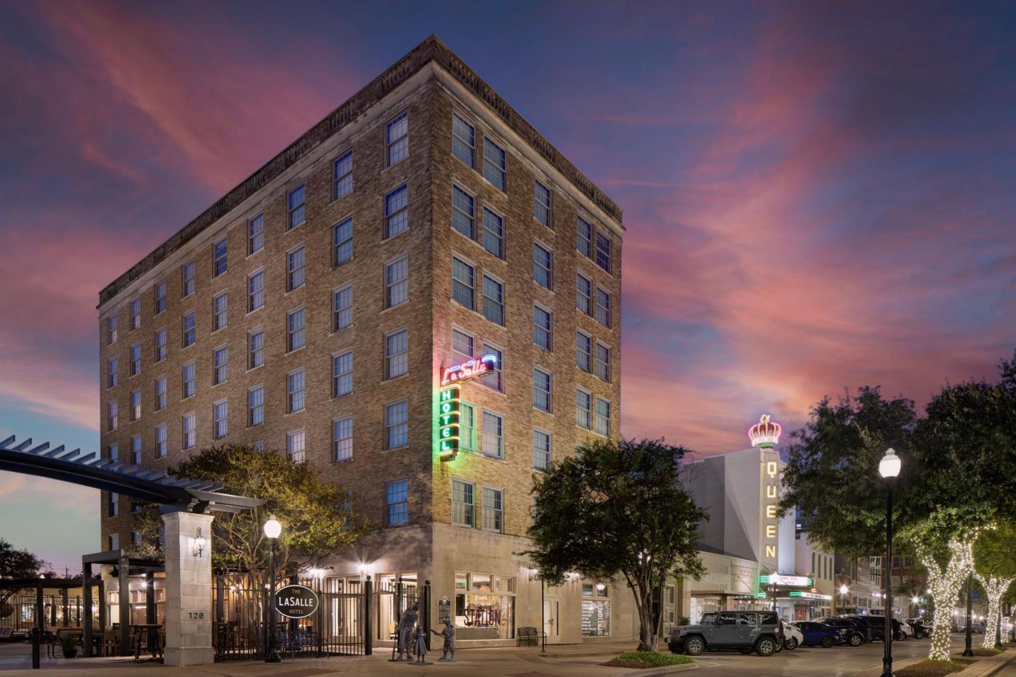 The Lasalle Hotel, Bryan College Station, A Tribute Portfolio Hotel Bagian luar foto
